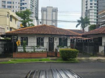 Casa de 2 habitaciones, Panamá · Alquiler de Casa en Bella Vista