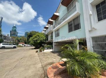 Casa de 3 habitaciones, Panamá · Casa en Venta en Obarrio Ym