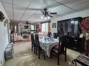 Casa de 4 habitaciones, Panamá · Casa en Venta en Villa de Las Fuentes. 27 - 334.