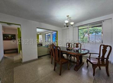 Casa de 5 habitaciones, Panamá · Casa en Venta en El Bosque. 27 - 311.