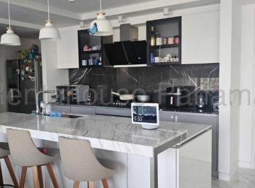 Apartamento de 2 habitaciones, Panamá · Venta de Apartamento en San Francisco