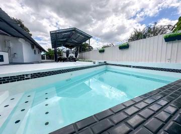Casa de 5 habitaciones, David · Venta de Casa en David 5 Recamaras Completamente Cercada