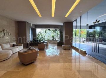 Apartamento de 4 habitaciones, Panamá · Venta de Apartamento en Av Balboa.