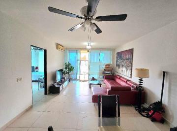Apartamento · 143m² · 2 Recámaras · 1 Estacionamientos · Venta de Apartamento en Av Balboa Vista Al Mar