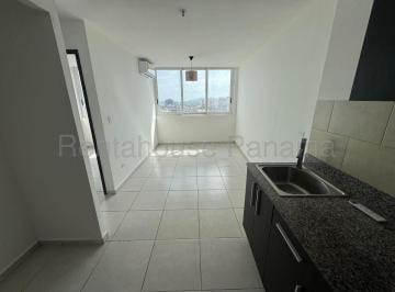 Apartamento de 2 habitaciones, Panamá · Venta de Apartamento en Av Balboa PH Bayview