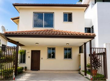 Casa de 5 habitaciones, Panamá · Casa en Venta en Betania | Calle Sin Salida | 4 Recámaras | Debajo del Avalúo