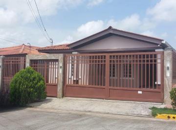 Casa de 3 habitaciones, La Chorrera · Venta de Casa en Montelimar Costa Verde