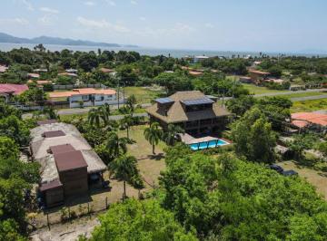 Casa de 6 habitaciones, Chame · Negocio de Playa y Casa en Venta en Punta Chame