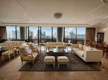 Apartamento · 720m² · 4 Recámaras · 4 Estacionamientos · Vendo Apartamento La Cresta PH Cresta Palace