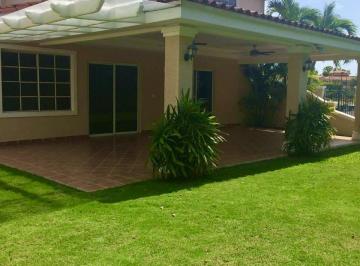 Casa · 350m² · 3 Recámaras · 2 Estacionamientos · Costa Bella - Costa del Este