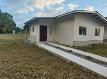 Casa · 69m² · 2 Recámaras · 1 Estacionamientos · Casa de Entrega Inmediata con Agua Propia en Los Senderos, Bugaba, Chiriquí Cod. 27 - 191/pj - 111 - 15