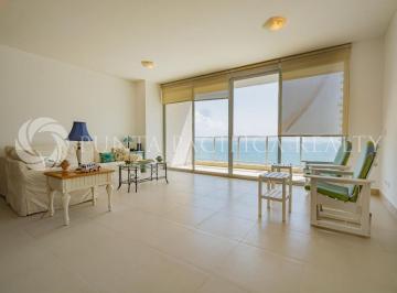 Apartamento de 2 habitaciones, Panamá · Venta en PH Dupont | Punta Pacifica | Amueblado | Vista Al Mar
