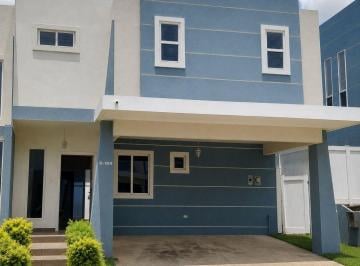 Casa de 3 habitaciones, San Miguelito · Vendo Casa en P. H. Alpes