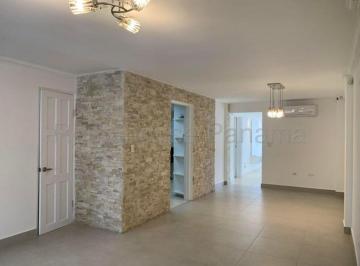 Casa de 5 habitaciones, Panamá · Venta de Casa en Condado del Rey
