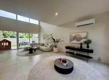 Casa de 3 habitaciones, Panamá · Venta de Casa en Santa María