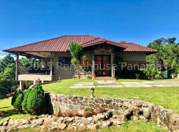 Casa de 6 habitaciones, Capira · Venta de Casa en Chica