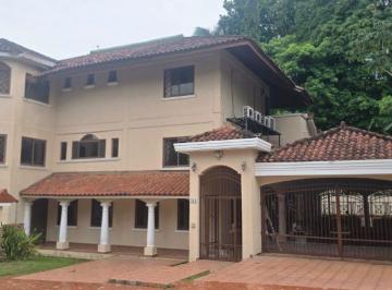 Casa de 3 habitaciones, Panamá · Se Vende Exclusiva Residencia en Albrook