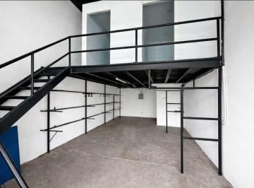 Local comercial · 80m² · 1 Estacionamientos · Local Comercial en Alquiler en Pueblo Nuevo – 80 m² (C. P)