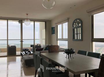 Apartamento · 215m² · 3 Recámaras · 2 Estacionamientos · Apartamento de Lujo en Venta en PH Greenview - Santa María