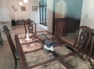 Casa de 4 habitaciones, Panamá · Venta de Casa en San Francisco
