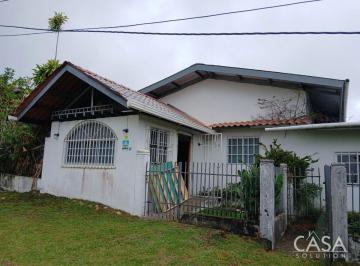 Casa de 5 habitaciones, Boquete · Casa Amoblada con Potencial de Ingreso en Venta en Alto Boquete con 3 Espacios Tipo Apartamento