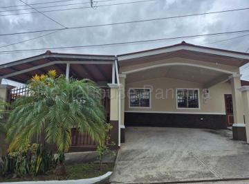 Casa de 3 habitaciones, Panamá · Alquiler Casa en Villa Lucre, Panamá. Mar27 - 755