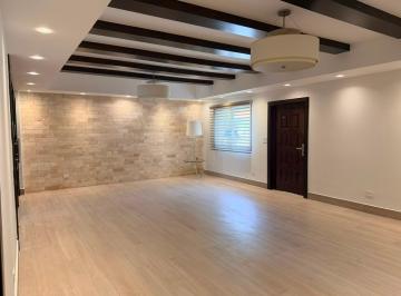 Apartamento · 230m² · 3 Recámaras · 2 Estacionamientos · Alquiler Apartamento en Clayton PH Embassy Village