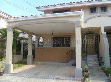 Casa de 3 habitaciones, Panamá · Casa en Alquiler en PH Ville Di Firenze Albrook Aecc#27 - 708