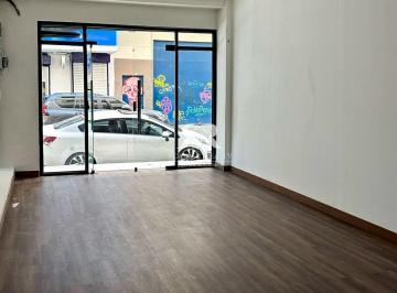 Local comercial · 90m² · Local Comercial en Planta Baja en Av B