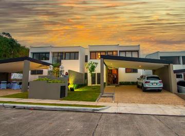 Casa de 3 habitaciones, Panamá · Altos de Panama - Se Vende Casa