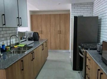 Apartamento · 1m² · 3 Recámaras · 2 Estacionamientos · Alquilo Apartamento en Costa Verde PH Distric Semi Amobldo