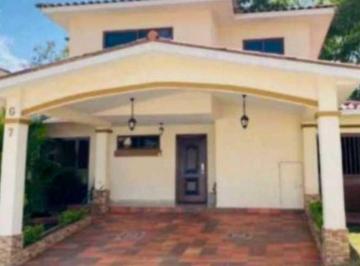 Casa · 200m² · 3 Recámaras · 2 Estacionamientos · Vendo Casa en Arraijan Los Senderos de Bambú 3r