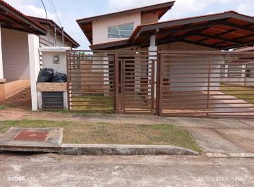 Casa · 180m² · 3 Recámaras · 1 Estacionamientos · Alquilo Casa en Arraijan Vista Verde 3r