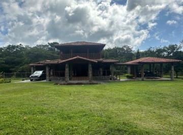 Casa de 3 habitaciones, Antón · Alquiler de Casa en El Valle, El Pedregal, 3,975 m² de Terreno y 310 m² de Construcción