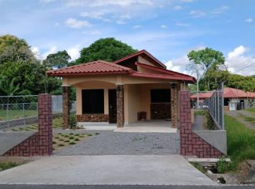 Casa de 3 habitaciones, Bugaba · Casa Nueva en Venta en Bugaba, Chiriquí Cod. 27 - 839 / Lic. Pj - 111 - 15