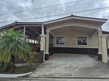 Casa de 3 habitaciones, San Miguelito · Alquilo Casa en Villa Lucre