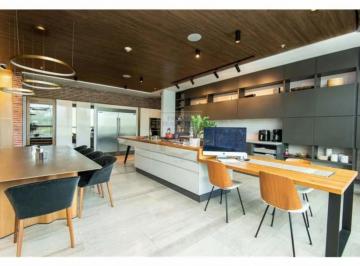 Apartamento · 583m² · 4 Recámaras · 4 Estacionamientos · Oportunidad! Remodelado - 583 m - 4 Habitaciones - $1,700,000 Dl