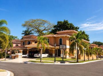Casa · 450m² · 4 Recámaras · 2 Estacionamientos · Casa en Clayton 4 Recamaras con Piscina Clayton Village Mld