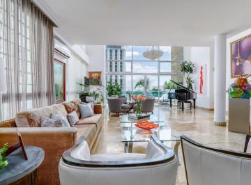 Apartamento · 372m² · 3 Recámaras · 2 Estacionamientos · Vendo Apartamento PH Premier Loft