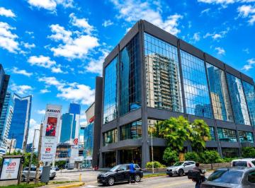 Oficina comercial · 132m² · 3 Estacionamientos · Alquiler de Oficina Amoblada en Edificio Pan American Plaza, Calle 50