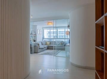 Apartamento · 245m² · 3 Recámaras · 2 Estacionamientos · Apartamento en Venta con Den en PH Sol Marina - Av Balboa