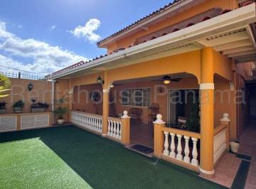 Casa de 4 habitaciones, Panamá · Casa en Venta en El Bosque