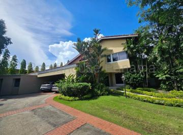 Casa de 4 habitaciones, Panamá · Casa en Venta en Altos del Golf 27 - 436 Abs