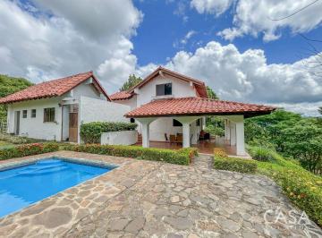 Casa de 4 habitaciones, Capira · Casa de Estilo Hacienda en Venta en Sorá, Capira