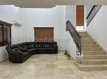 Casa de 4 habitaciones, Panamá · Casa en Clayton Los Senderos en Venta
