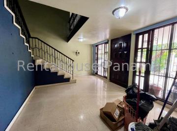 Casa de 4 habitaciones, Panamá · Venta Casa El Carmen