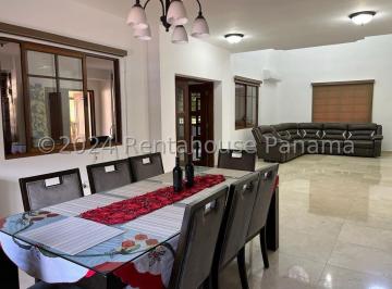 Casa de 4 habitaciones, Panamá · Venta Casa Clayton