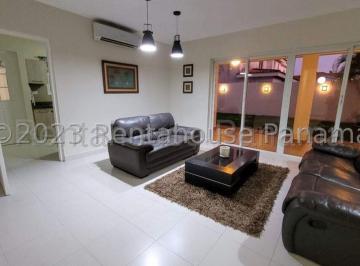 Casa de 3 habitaciones, Panamá · Venta de Casa en Versalles