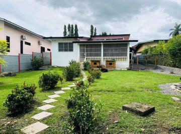 Casa · 700m² · 3 Recámaras · 2 Estacionamientos · Vendo Casa de 3hab - Villa D - David