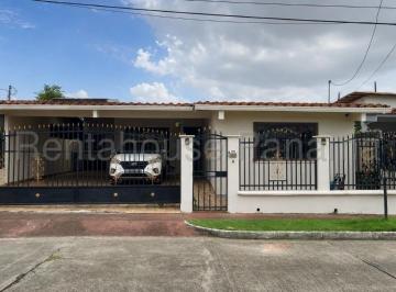 Casa de 4 habitaciones, Panamá · Casa en Venta en Chanis Aecc#27 - 942